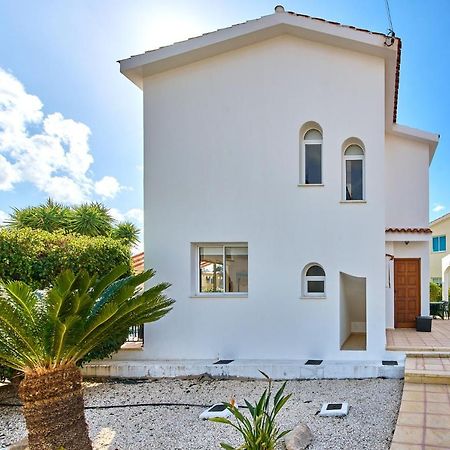 Villa Shiva By Ezoria Villas Coral Bay Exterior photo